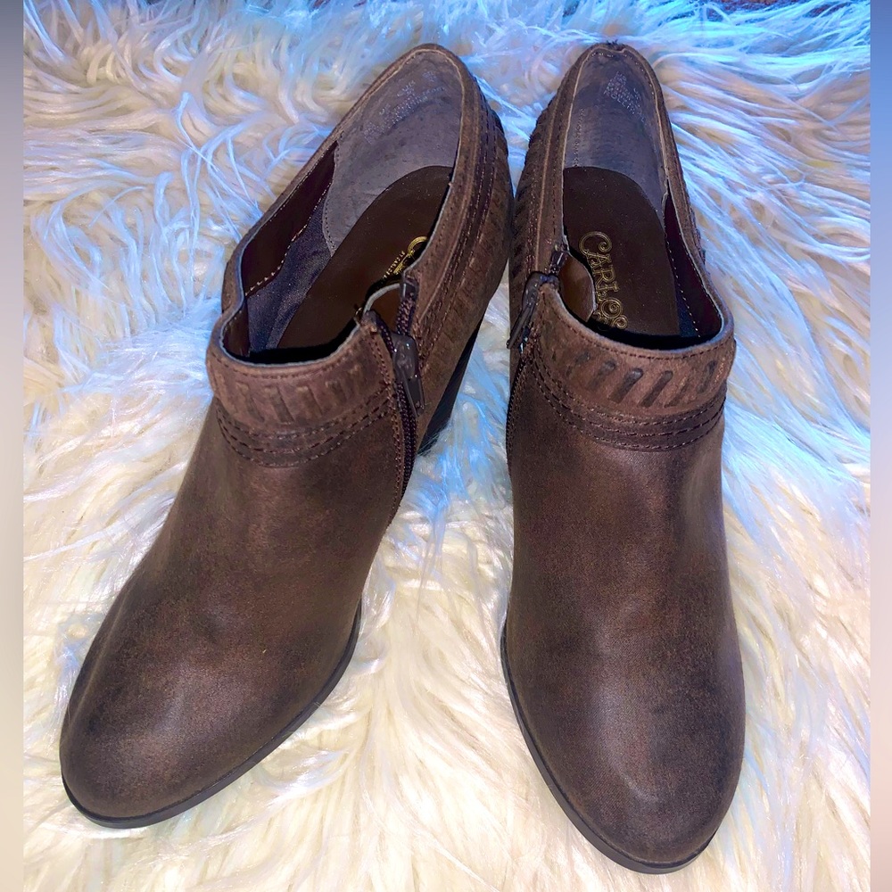 Zipper up Brown suede ankle booties Sz8 heel 3.5”